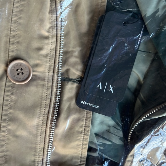 *SOLD* Armani Exchange Reversible Jacket size L Green/Tan - Picture 6 of 6